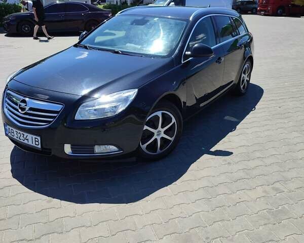 Черный Опель Инсигния, объемом двигателя 1.96 л и пробегом 228 тыс. км за 8499 $, фото 1 на Automoto.ua