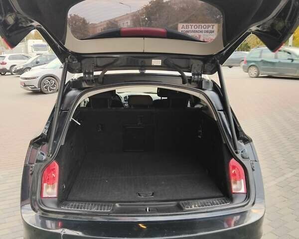 Черный Опель Инсигния, объемом двигателя 1.4 л и пробегом 344 тыс. км за 6800 $, фото 7 на Automoto.ua