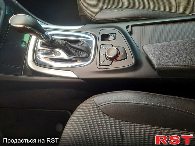 Опель Інсігнія 2012 у Києві на Automoto.ua Чорний Опель Інсігнія, об'ємом двигуна 20 л та пробігом 285 тис. км за 9000 $, фото 7 на Automoto.ua