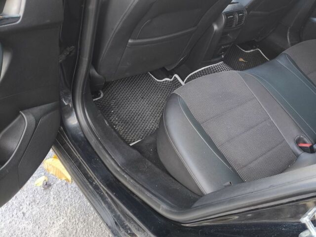 Черный Опель Инсигния, объемом двигателя 2 л и пробегом 304 тыс. км за 7700 $, фото 9 на Automoto.ua