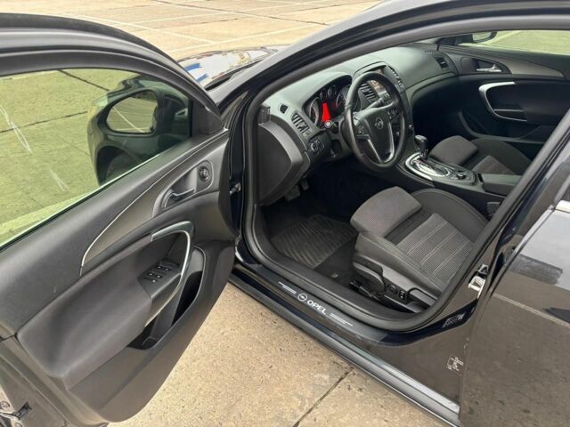 Чорний Опель Інсігнія, об'ємом двигуна 2 л та пробігом 272 тис. км за 6450 $, фото 6 на Automoto.ua