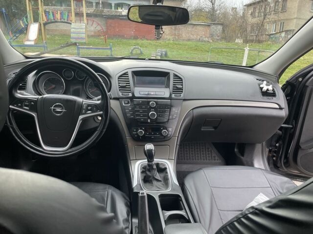Чорний Опель Інсігнія, об'ємом двигуна 2 л та пробігом 2 тис. км за 7500 $, фото 7 на Automoto.ua
