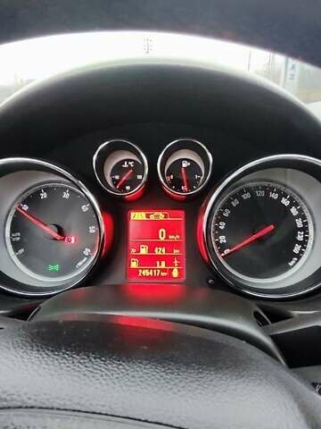 Черный Опель Инсигния, объемом двигателя 1.96 л и пробегом 245 тыс. км за 8599 $, фото 18 на Automoto.ua