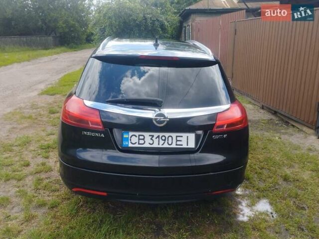 Чорний Опель Інсігнія, об'ємом двигуна 2 л та пробігом 264 тис. км за 8700 $, фото 4 на Automoto.ua