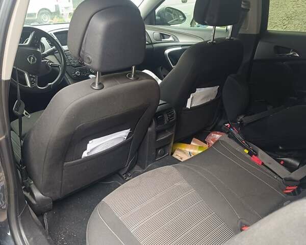 Опель Инсигния 2012 в Южноукраинске на Automoto.ua Черный Опель Инсигния, объемом двигателя 1.96 л и пробегом 270 тыс. км за 7900 $, фото 3 на Automoto.ua