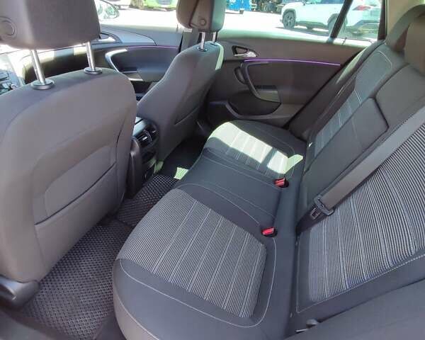 Черный Опель Инсигния, объемом двигателя 1.96 л и пробегом 228 тыс. км за 8499 $, фото 13 на Automoto.ua