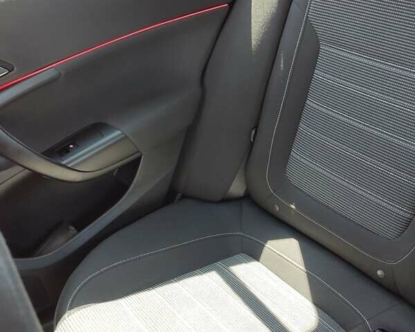 Черный Опель Инсигния, объемом двигателя 1.96 л и пробегом 228 тыс. км за 8499 $, фото 14 на Automoto.ua