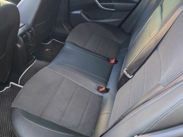 Черный Опель Инсигния, объемом двигателя 2 л и пробегом 304 тыс. км за 7700 $, фото 8 на Automoto.ua