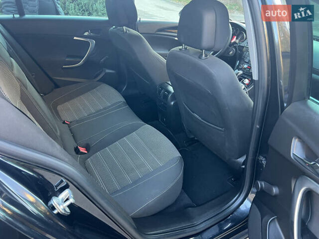 Чорний Опель Інсігнія, об'ємом двигуна 2 л та пробігом 261 тис. км за 8500 $, фото 24 на Automoto.ua