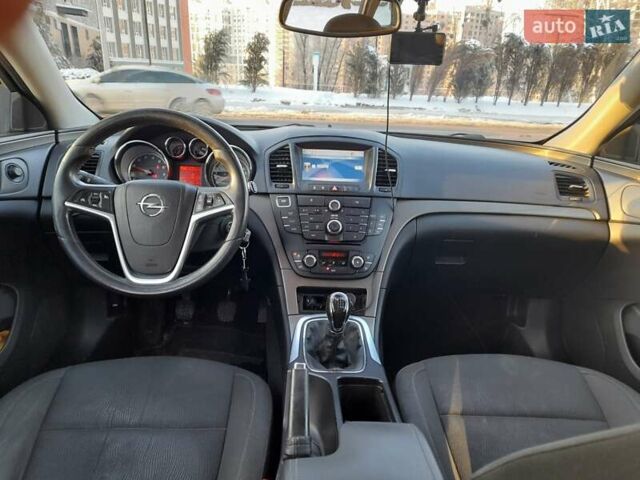Черный Опель Инсигния, объемом двигателя 1.36 л и пробегом 289 тыс. км за 7300 $, фото 14 на Automoto.ua