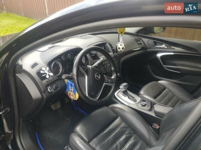 Чорний Опель Інсігнія, об'ємом двигуна 2 л та пробігом 264 тис. км за 8700 $, фото 6 на Automoto.ua