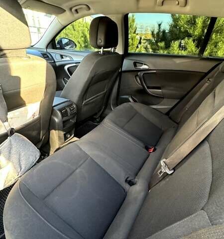 Опель Инсигния 2012 в Хмельницком на Automoto.ua Черный Опель Инсигния, объемом двигателя 2 л и пробегом 216 тыс. км за 7300 $, фото 17 на Automoto.ua