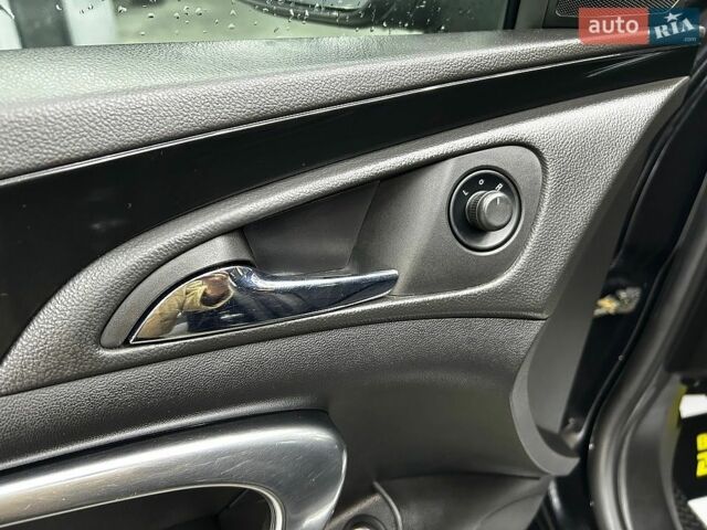 Чорний Опель Інсігнія, об'ємом двигуна 2 л та пробігом 3 тис. км за 9000 $, фото 14 на Automoto.ua
