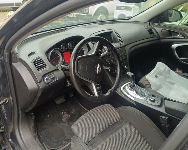 Опель Инсигния 2012 в Южноукраинске на Automoto.ua Черный Опель Инсигния, объемом двигателя 1.96 л и пробегом 270 тыс. км за 7900 $, фото 4 на Automoto.ua