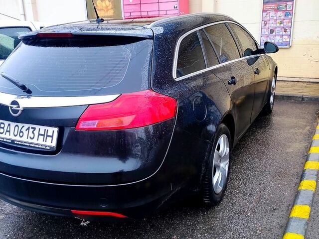 Чорний Опель Інсігнія, об'ємом двигуна 2 л та пробігом 0 тис. км за 7999 $, фото 4 на Automoto.ua