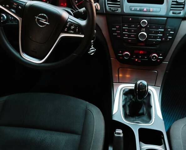 Черный Опель Инсигния, объемом двигателя 1.96 л и пробегом 293 тыс. км за 8100 $, фото 22 на Automoto.ua