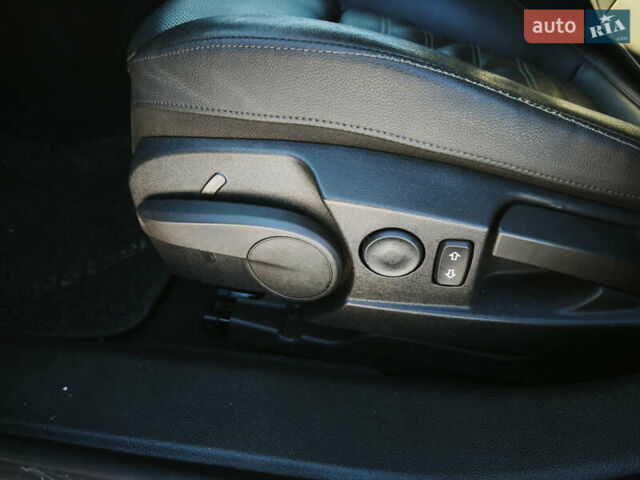 Чорний Опель Інсігнія, об'ємом двигуна 1.96 л та пробігом 210 тис. км за 8999 $, фото 16 на Automoto.ua