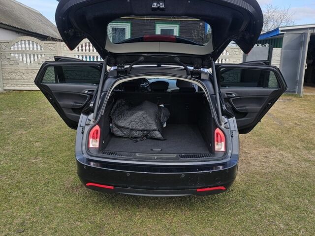 Черный Опель Инсигния, объемом двигателя 2 л и пробегом 280 тыс. км за 8800 $, фото 16 на Automoto.ua