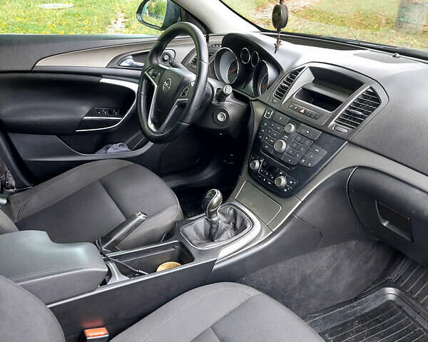Опель Инсигния 2012 в Боярка на Automoto.ua Черный Опель Инсигния, объемом двигателя 1.36 л и пробегом 240 тыс. км за 8500 $, фото 9 на Automoto.ua