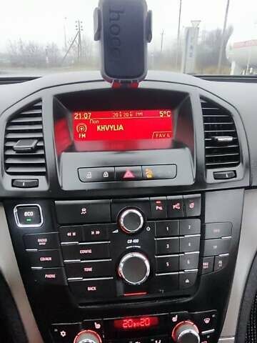 Черный Опель Инсигния, объемом двигателя 1.96 л и пробегом 245 тыс. км за 8599 $, фото 17 на Automoto.ua