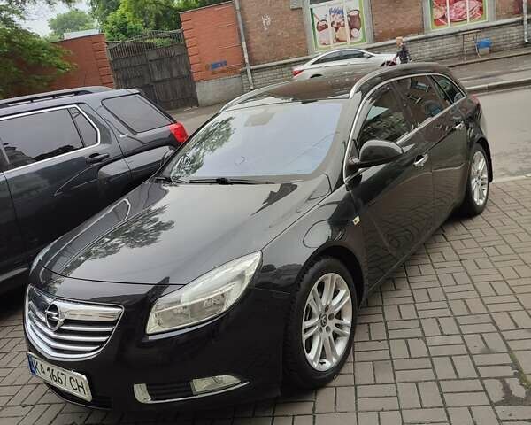 Черный Опель Инсигния, объемом двигателя 1.96 л и пробегом 301 тыс. км за 7900 $, фото 2 на Automoto.ua