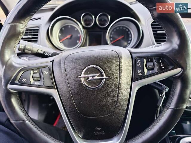Черный Опель Инсигния, объемом двигателя 1.96 л и пробегом 282 тыс. км за 10000 $, фото 11 на Automoto.ua