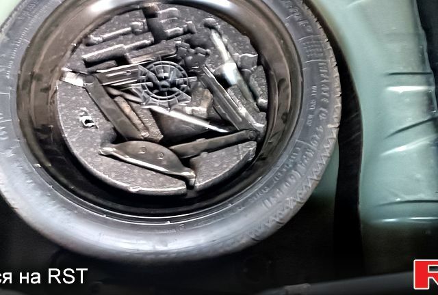 Чорний Опель Інсігнія, об'ємом двигуна 1.4 л та пробігом 242 тис. км за 7950 $, фото 6 на Automoto.ua