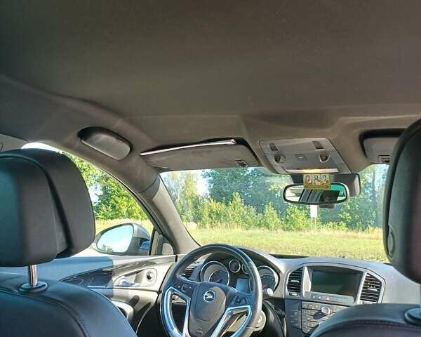 Черный Опель Инсигния, объемом двигателя 2 л и пробегом 250 тыс. км за 10500 $, фото 4 на Automoto.ua