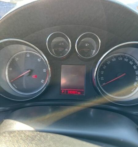 Черный Опель Инсигния, объемом двигателя 1.96 л и пробегом 263 тыс. км за 7400 $, фото 16 на Automoto.ua