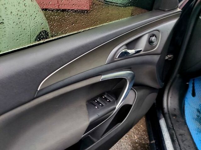 Чорний Опель Інсігнія, об'ємом двигуна 2 л та пробігом 0 тис. км за 7999 $, фото 7 на Automoto.ua