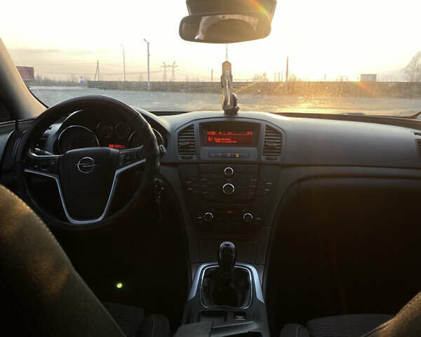 Черный Опель Инсигния, объемом двигателя 1.96 л и пробегом 335 тыс. км за 8200 $, фото 17 на Automoto.ua