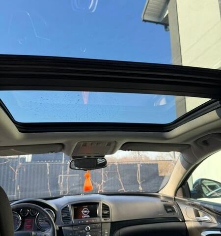 Чорний Опель Інсігнія, об'ємом двигуна 1.96 л та пробігом 260 тис. км за 8500 $, фото 12 на Automoto.ua