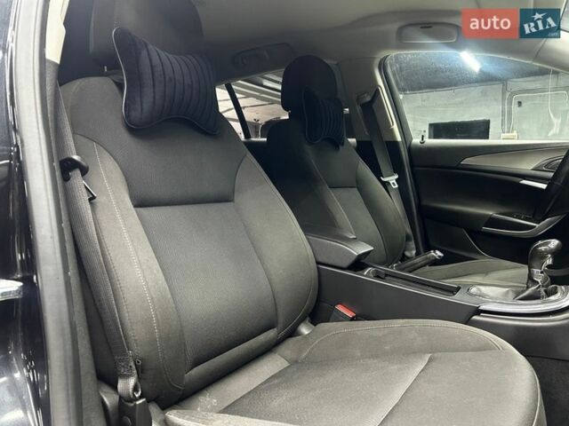 Черный Опель Инсигния, объемом двигателя 1.36 л и пробегом 298 тыс. км за 7900 $, фото 22 на Automoto.ua