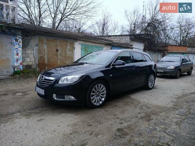 Чорний Опель Інсігнія, об'ємом двигуна 1.96 л та пробігом 240 тис. км за 8888 $, фото 3 на Automoto.ua