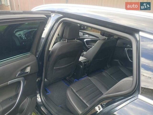 Чорний Опель Інсігнія, об'ємом двигуна 2 л та пробігом 264 тис. км за 8700 $, фото 11 на Automoto.ua