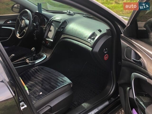 Черный Опель Инсигния, объемом двигателя 1.96 л и пробегом 320 тыс. км за 8000 $, фото 3 на Automoto.ua