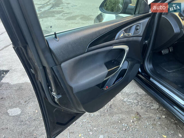 Чорний Опель Інсігнія, об'ємом двигуна 2 л та пробігом 261 тис. км за 8500 $, фото 29 на Automoto.ua