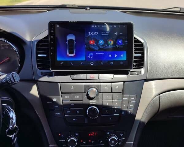 Черный Опель Инсигния, объемом двигателя 1.96 л и пробегом 228 тыс. км за 8499 $, фото 12 на Automoto.ua