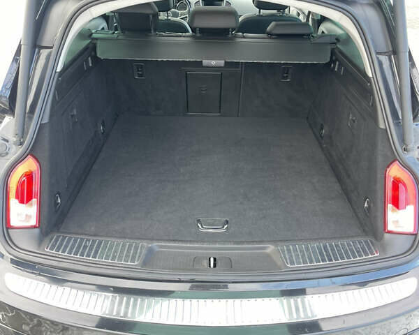 Черный Опель Инсигния, объемом двигателя 1.96 л и пробегом 244 тыс. км за 10300 $, фото 6 на Automoto.ua