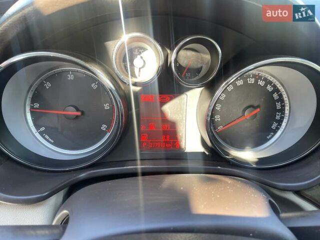 Чорний Опель Інсігнія, об'ємом двигуна 2 л та пробігом 277 тис. км за 9300 $, фото 9 на Automoto.ua