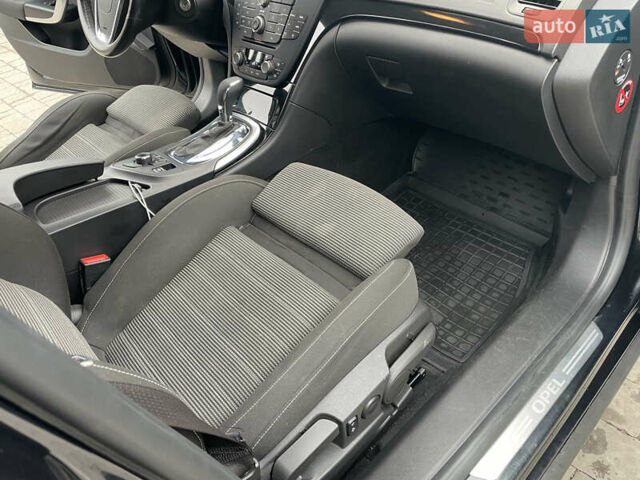 Черный Опель Инсигния, объемом двигателя 2 л и пробегом 180 тыс. км за 9400 $, фото 67 на Automoto.ua