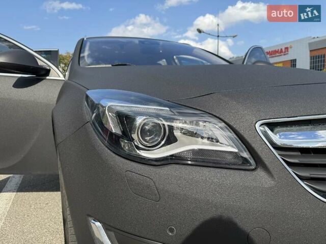 Чорний Опель Інсігнія, об'ємом двигуна 1.96 л та пробігом 237 тис. км за 12000 $, фото 23 на Automoto.ua