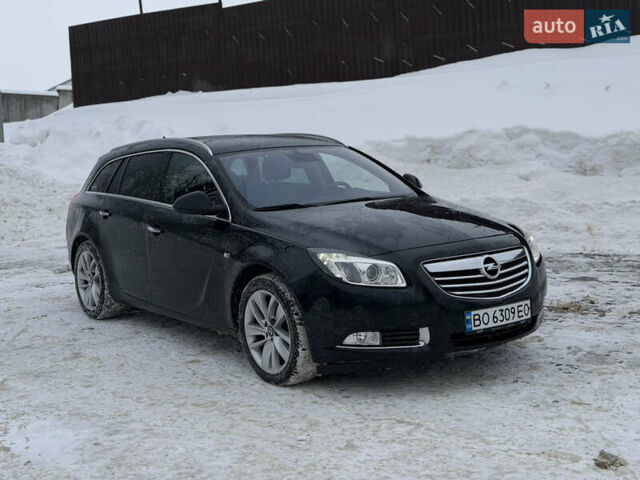 Чорний Опель Інсігнія, об'ємом двигуна 2 л та пробігом 181 тис. км за 9900 $, фото 3 на Automoto.ua