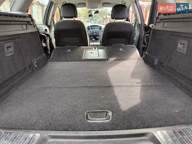 Чорний Опель Інсігнія, об'ємом двигуна 1.96 л та пробігом 260 тис. км за 7700 $, фото 13 на Automoto.ua