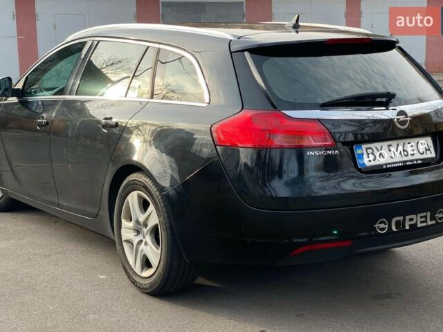 Черный Опель Инсигния, объемом двигателя 2 л и пробегом 210 тыс. км за 8900 $, фото 13 на Automoto.ua