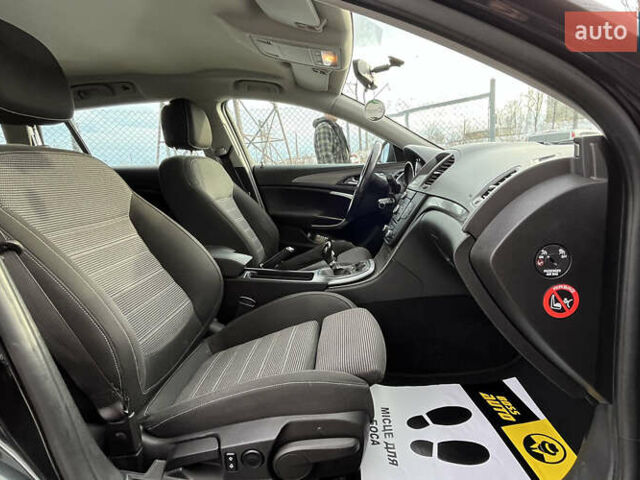 Чорний Опель Інсігнія, об'ємом двигуна 1.96 л та пробігом 244 тис. км за 8100 $, фото 21 на Automoto.ua