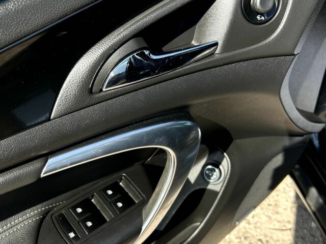 Черный Опель Инсигния, объемом двигателя 2 л и пробегом 211 тыс. км за 10400 $, фото 19 на Automoto.ua