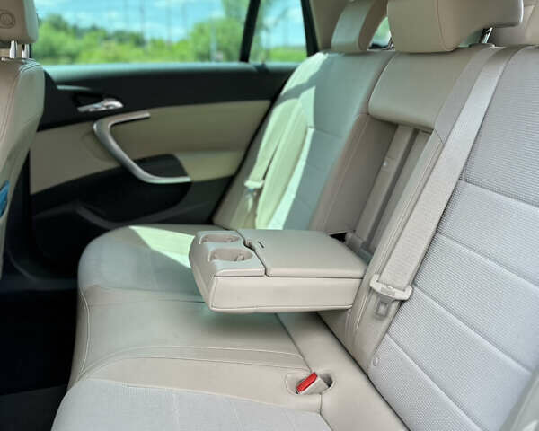 Черный Опель Инсигния, объемом двигателя 1.96 л и пробегом 290 тыс. км за 7999 $, фото 39 на Automoto.ua