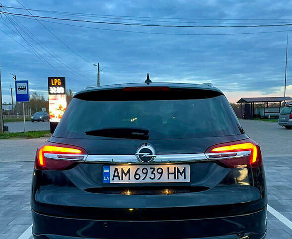 Черный Опель Инсигния, объемом двигателя 2 л и пробегом 243 тыс. км за 12500 $, фото 9 на Automoto.ua