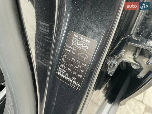 Черный Опель Инсигния, объемом двигателя 2 л и пробегом 180 тыс. км за 9400 $, фото 127 на Automoto.ua